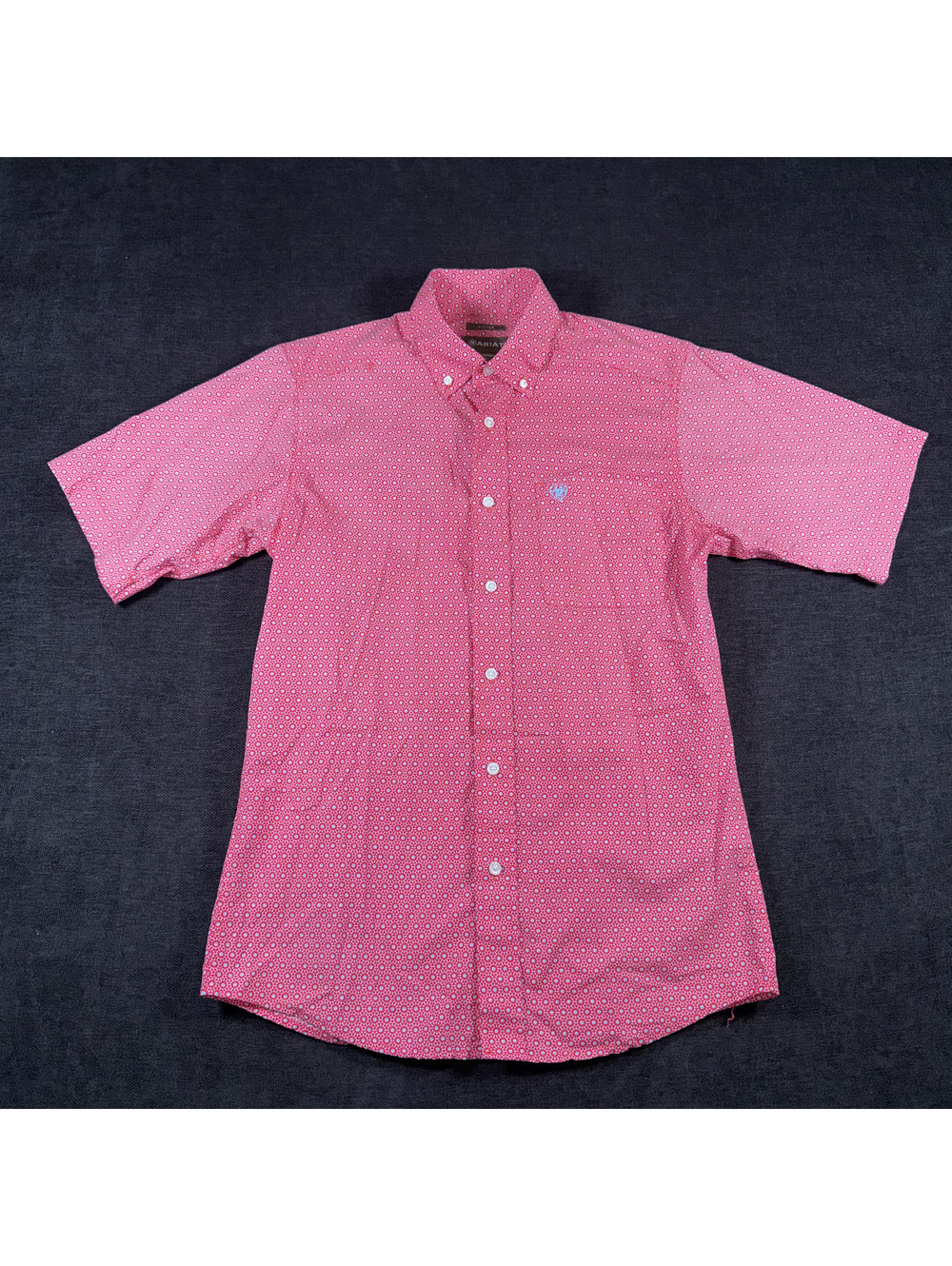 Ariat Men's Fitted Short Sleeve Button-Up Shirt Red with White and Blue Floral